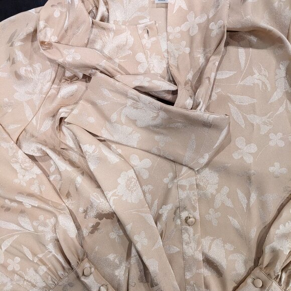 Calvin Klein Neck Tie Button Up Size Medium - Picture 3 of 4